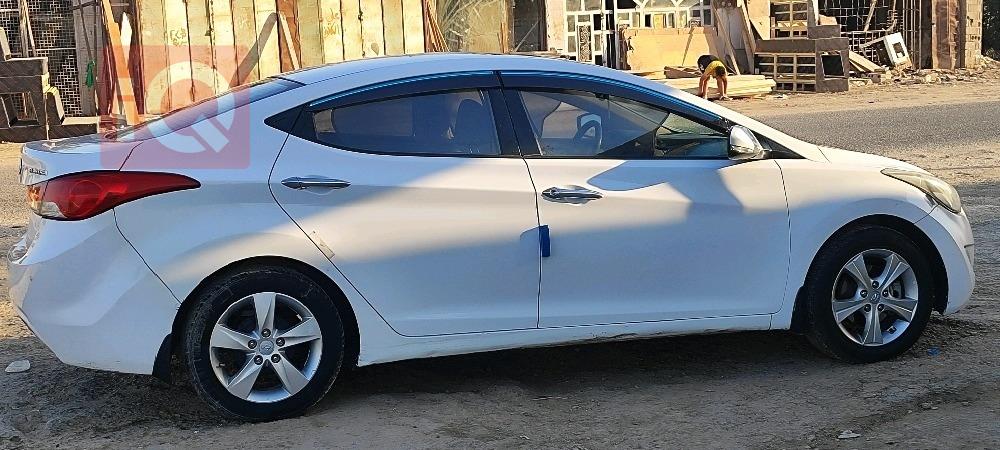 هیوندای ئەلەنترا